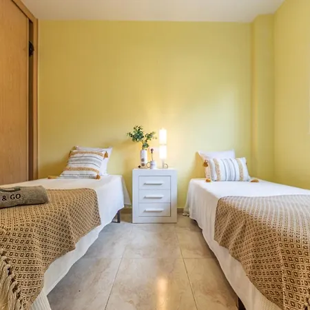 Homes & Go Golden Pineda * Salou