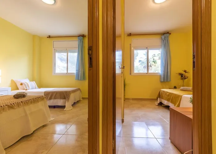 Homes & Go Golden Pineda *